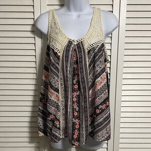 Taylor & Sage flowy tank top!